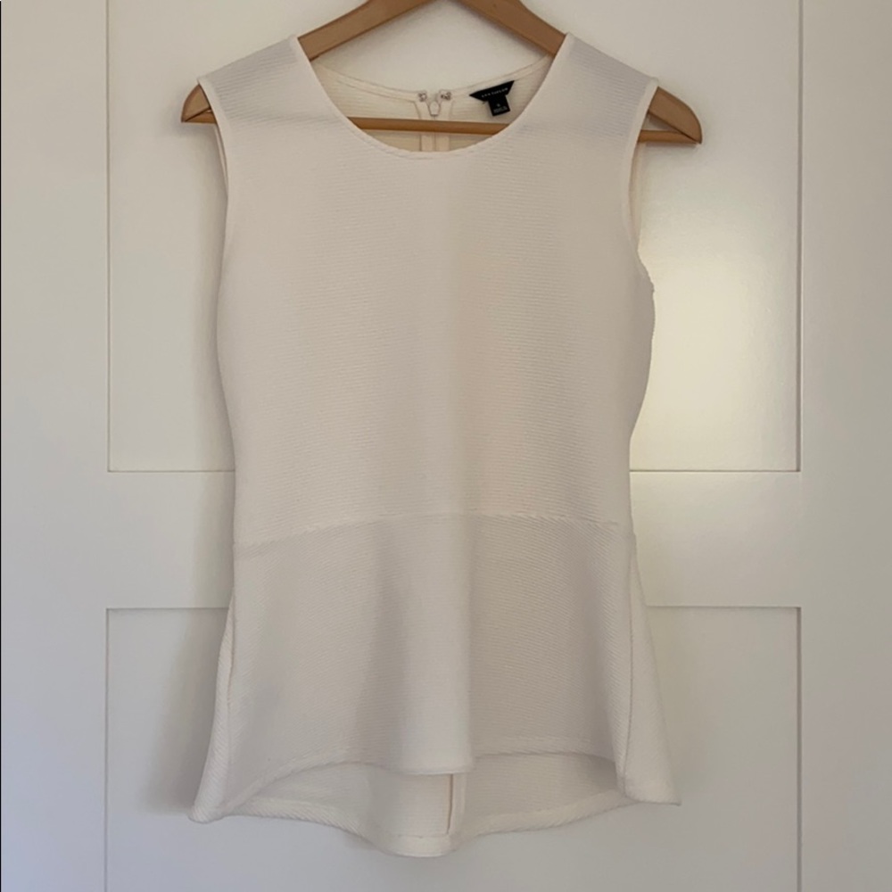 Ann Taylor Cream sleeveless top size small